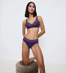 Majtki Triumph Feel of Modal String  ROYAL PURPLE