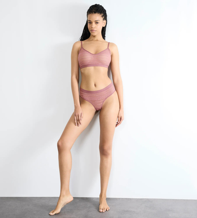 Majtki sloggi FREE Evolve Hipster Lace DATE NIGHT PINK