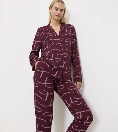Piżama damskie TRIUMPH Boyfriend Fit PW 02 RED - LIGHT COMBINATION
