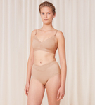 Miękki biustonosz bez fiszbin Triumph Shape Smart N w kolorze NEUTRAL BEIGE