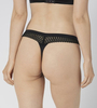 Majtki Triumph Aura Spotlight High Leg String kolor Czarny