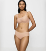 Majtki damskie TRIUMPH Smart Invisible Hipster NEUTRAL BEIGE